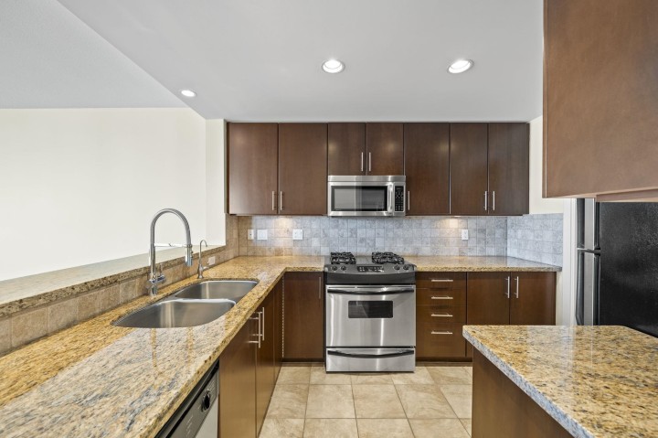 Photo 20 at 804 - 1483 W 7th Avenue, Fairview VW, Vancouver West
