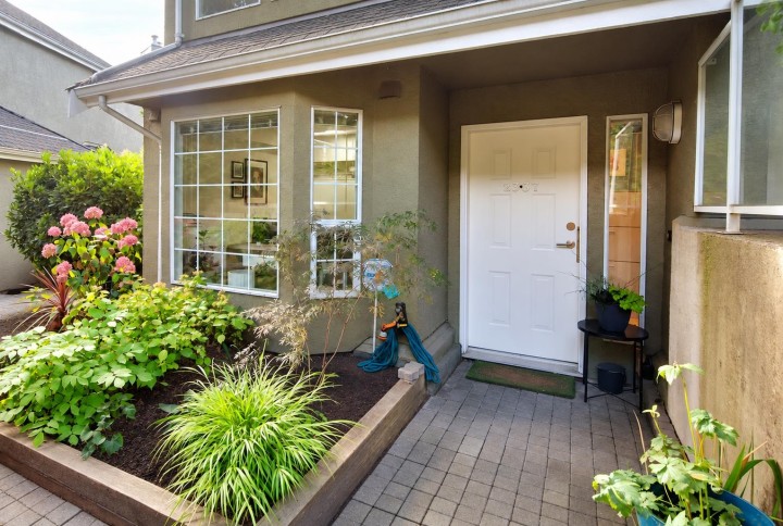 Photo 1 at 2337 Quayside Court, South Marine, Vancouver East
