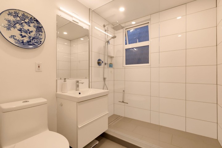 Photo 13 at 1955 E 8th Avenue, Grandview Woodland, Vancouver East