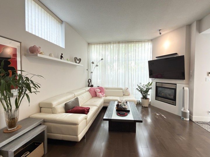 Photo 2 at 1485 Homer Street, Yaletown, Vancouver West