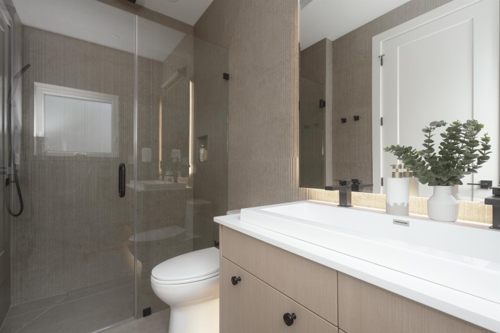 Photo 14 at 1 - 1376 E 11th Avenue, Grandview Woodland, Vancouver East