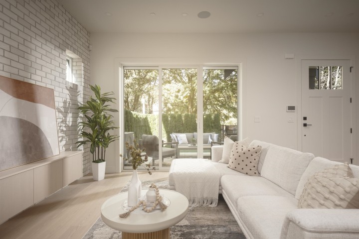 Photo 4 at 1 - 1376 E 11th Avenue, Grandview Woodland, Vancouver East