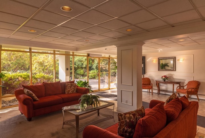 Photo 33 at 701 - 1425 Esquimalt Avenue, Ambleside, West Vancouver