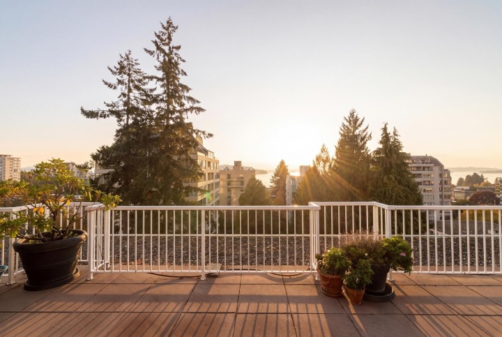 Photo 21 at 701 - 1425 Esquimalt Avenue, Ambleside, West Vancouver