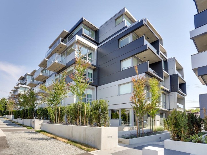 Photo 1 at 602 - 8030 Oak Street, Marpole, Vancouver West