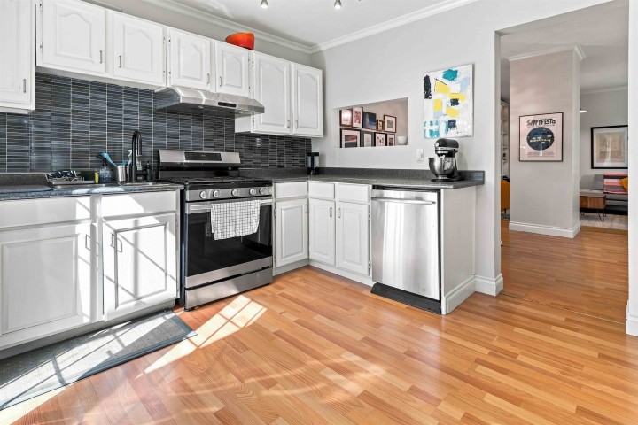 Photo 7 at 2764 Dundas Street, Hastings Sunrise, Vancouver East