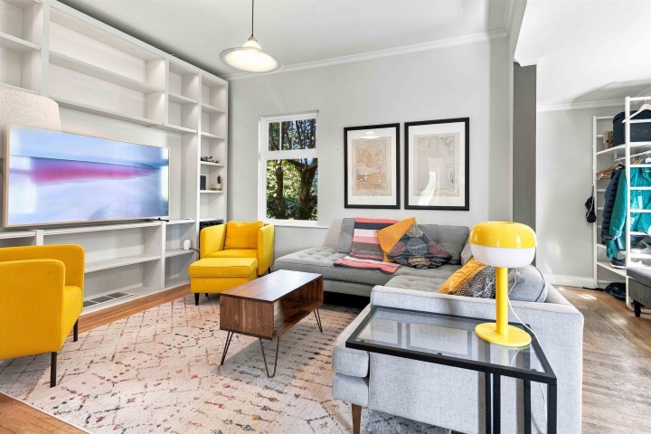 Photo 3 at 2764 Dundas Street, Hastings Sunrise, Vancouver East