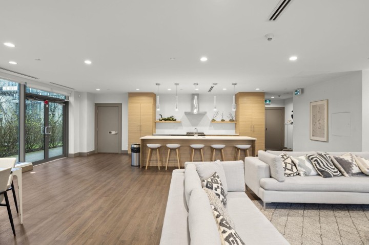 Photo 23 at 717 - 3557 Sawmill Crescent, South Marine, Vancouver East