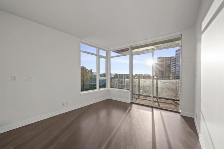 Photo 6 at 717 - 3557 Sawmill Crescent, South Marine, Vancouver East