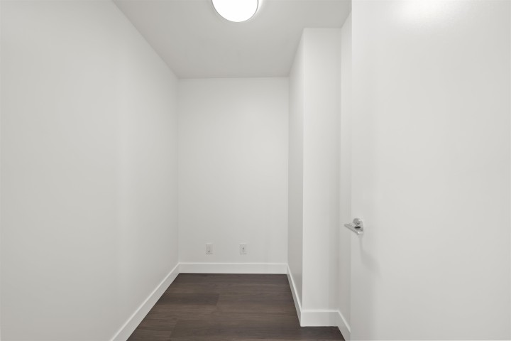 Photo 17 at 717 - 3557 Sawmill Crescent, South Marine, Vancouver East