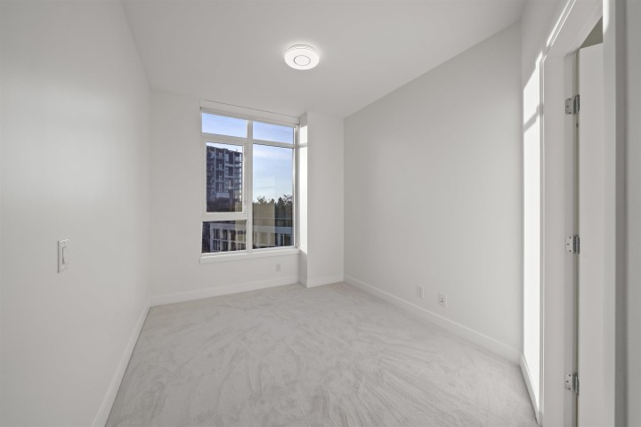 Photo 11 at 717 - 3557 Sawmill Crescent, South Marine, Vancouver East