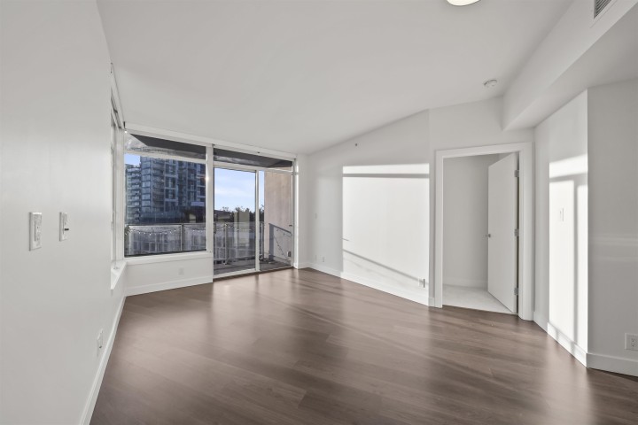 Photo 8 at 717 - 3557 Sawmill Crescent, South Marine, Vancouver East