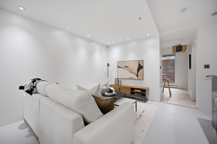 Photo 10 at 1182 Richards Street, Yaletown, Vancouver West