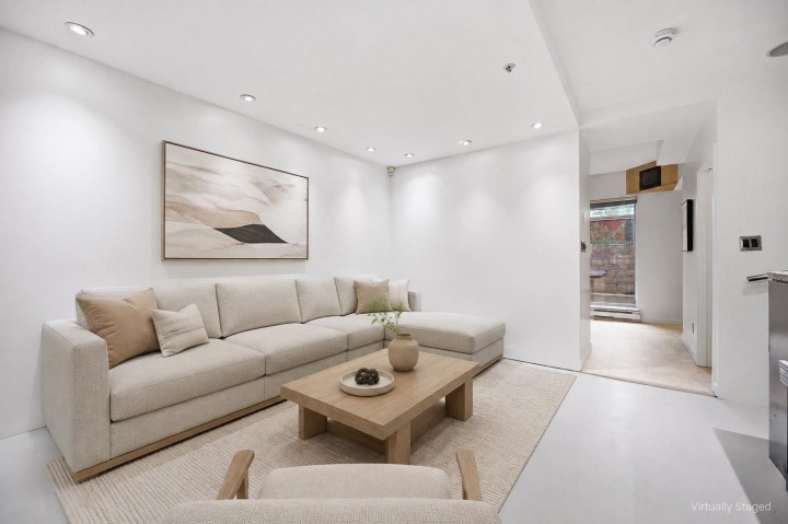 Photo 11 at 1182 Richards Street, Yaletown, Vancouver West