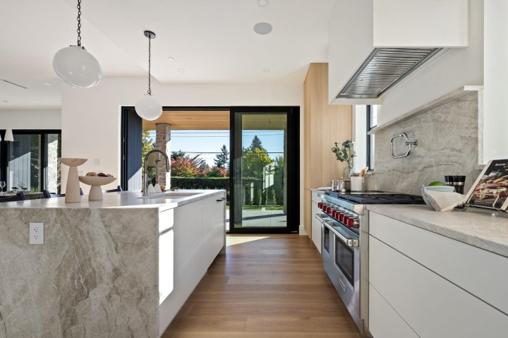 Photo 10 at 1709 Ottawa Avenue, Ambleside, West Vancouver