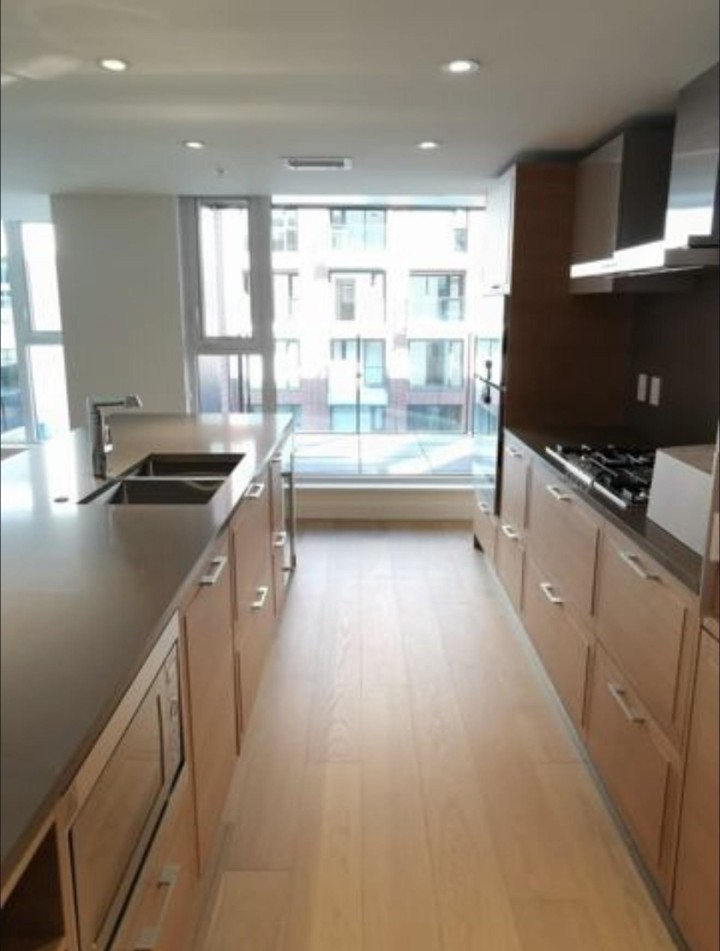 Photo 9 at 504 - 1571 W 57th Avenue, South Granville, Vancouver West
