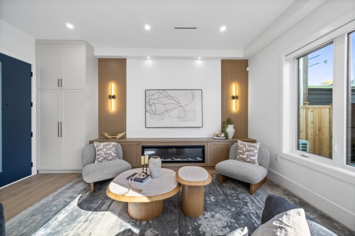 Photo 4 at 2 - 2710 Kitchener Street, Renfrew VE, Vancouver East