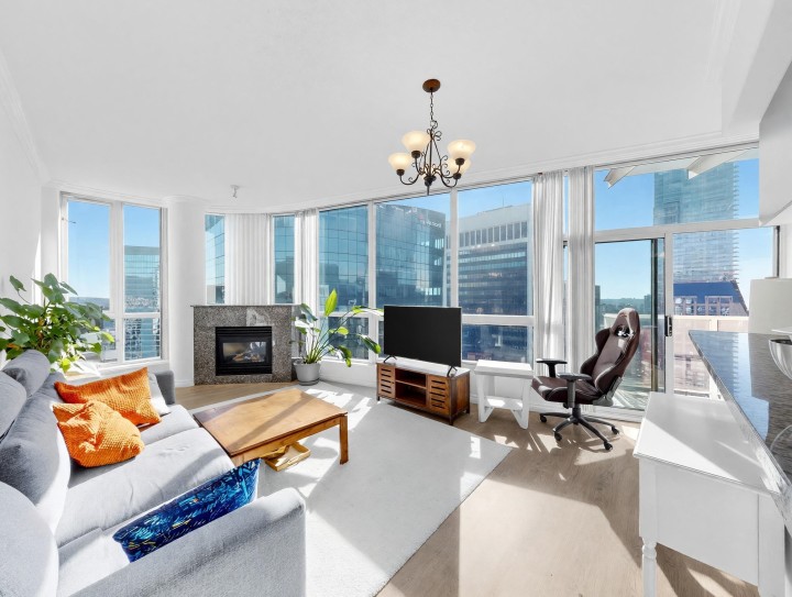 Photo 14 at 3803 - 1111 W Pender Street, Coal Harbour, Vancouver West