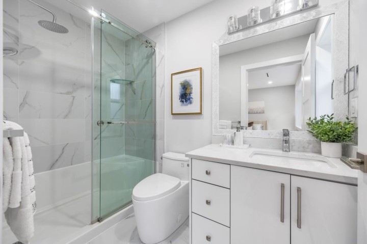 Photo 16 at 5949 Sherbrooke Street, Knight, Vancouver East