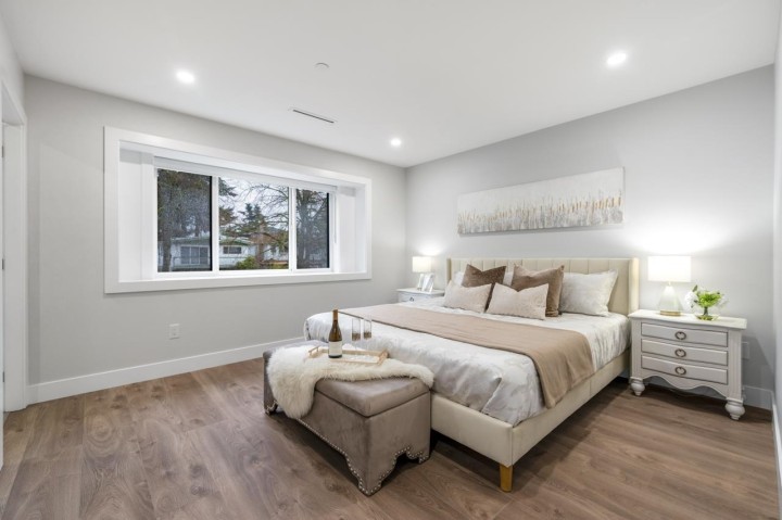 Photo 10 at 5949 Sherbrooke Street, Knight, Vancouver East