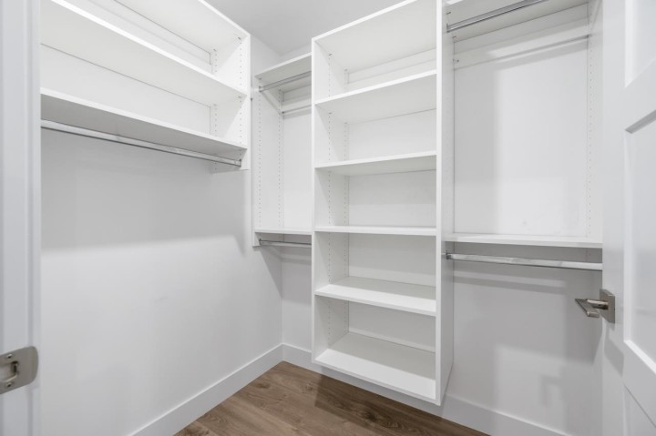Photo 11 at 5949 Sherbrooke Street, Knight, Vancouver East