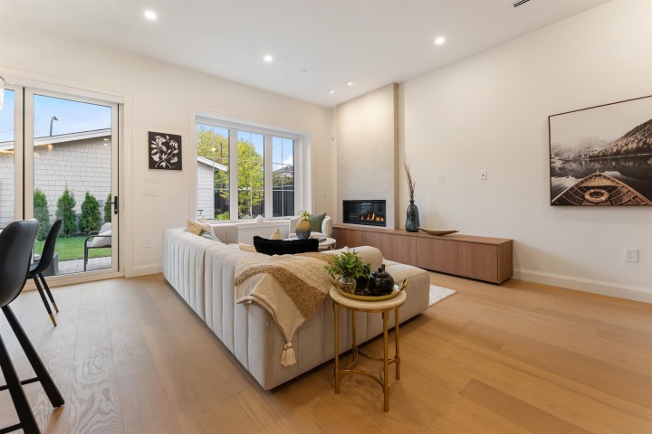 Photo 3 at 2 - 2256 E Pender Street, Hastings, Vancouver East