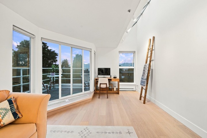 Photo 12 at 2240 York Avenue, Kitsilano, Vancouver West