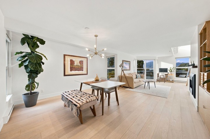 Photo 11 at 2240 York Avenue, Kitsilano, Vancouver West
