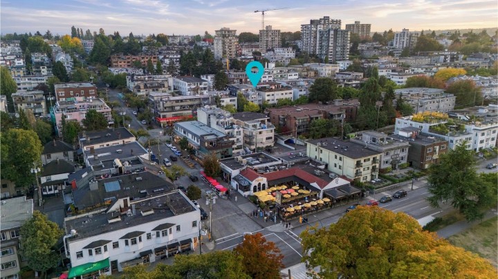 Photo 4 at 2240 York Avenue, Kitsilano, Vancouver West