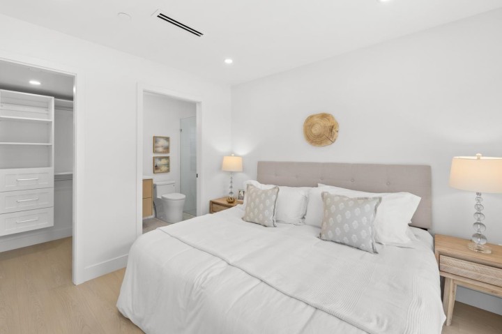 Photo 13 at 102 - 2137 E Pender Street, Hastings, Vancouver East