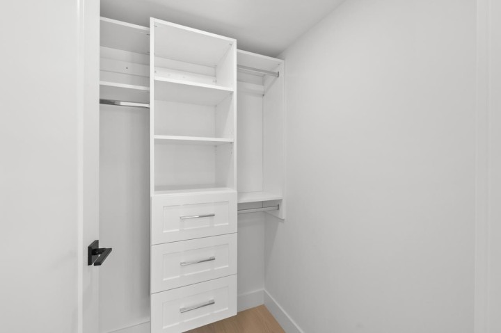 Photo 14 at 102 - 2137 E Pender Street, Hastings, Vancouver East