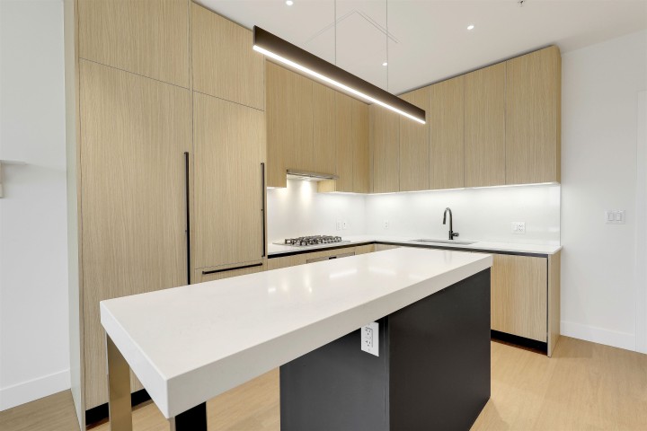 Photo 9 at 604 - 2235 E Broadway, Grandview Woodland, Vancouver East