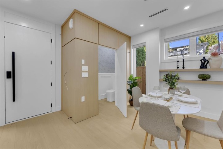 Photo 10 at 1 - 2888 E 6th Ave Avenue, Renfrew VE, Vancouver East