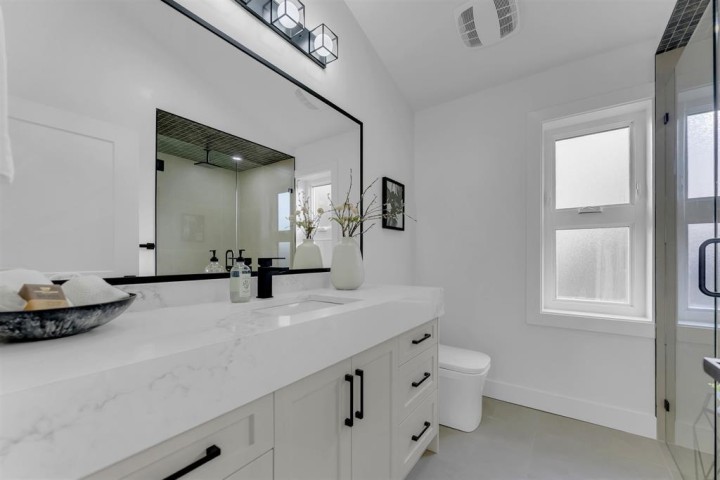 Photo 40 at 1 - 2888 E 6th Ave Avenue, Renfrew VE, Vancouver East