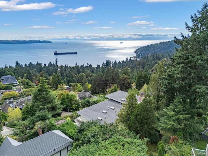 Photo 3 at 4313 Rockridge Road, Rockridge, West Vancouver