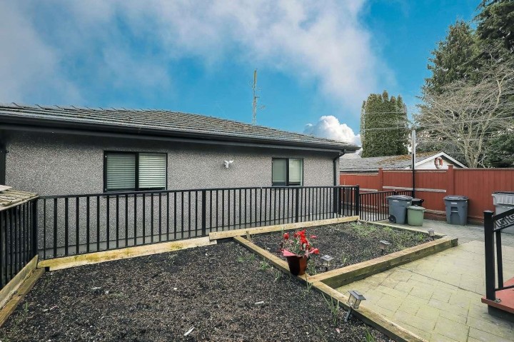 Photo 4 at 66 W 44th Avenue, Oakridge VW, Vancouver West