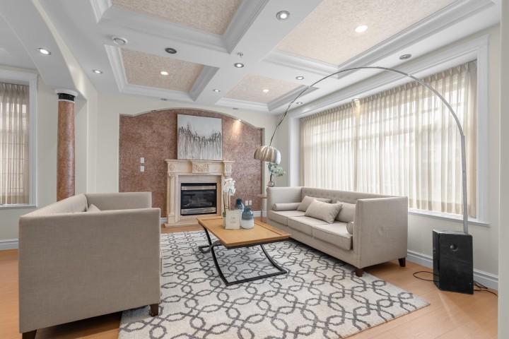 Photo 2 at 8038 Selkirk Street, Marpole, Vancouver West