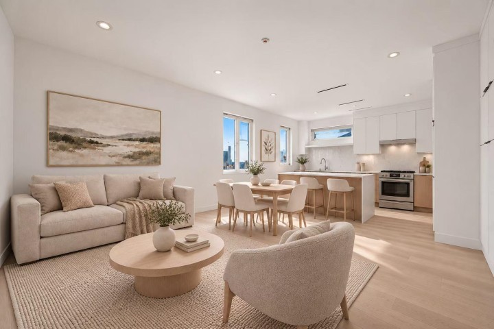 Photo 2 at 1378 E 62nd Avenue, South Vancouver, Vancouver East