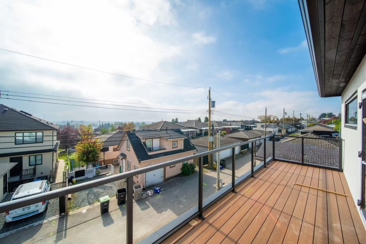 Photo 7 at 1378 E 62nd Avenue, South Vancouver, Vancouver East