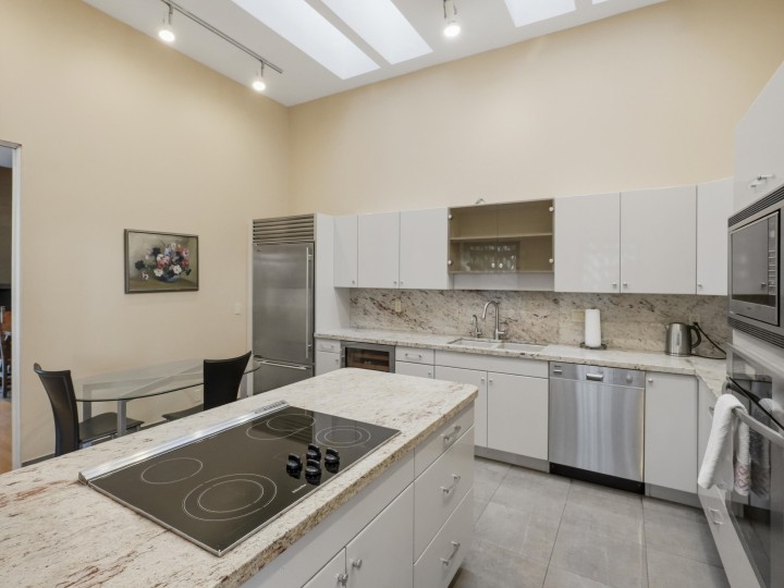 Photo 17 at 1439 Sandhurst Place, Chartwell, West Vancouver