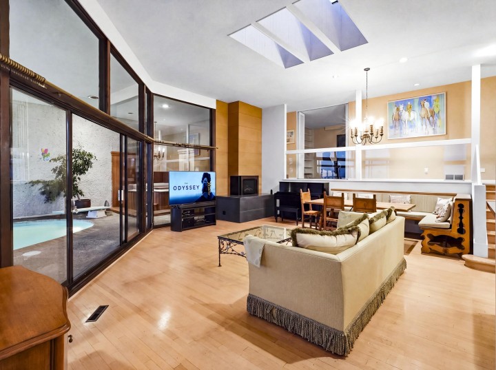 Photo 10 at 1439 Sandhurst Place, Chartwell, West Vancouver