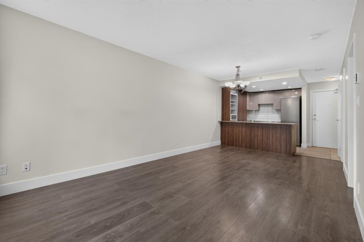 Photo 12 at 410 - 1088 Richards Street, Yaletown, Vancouver West