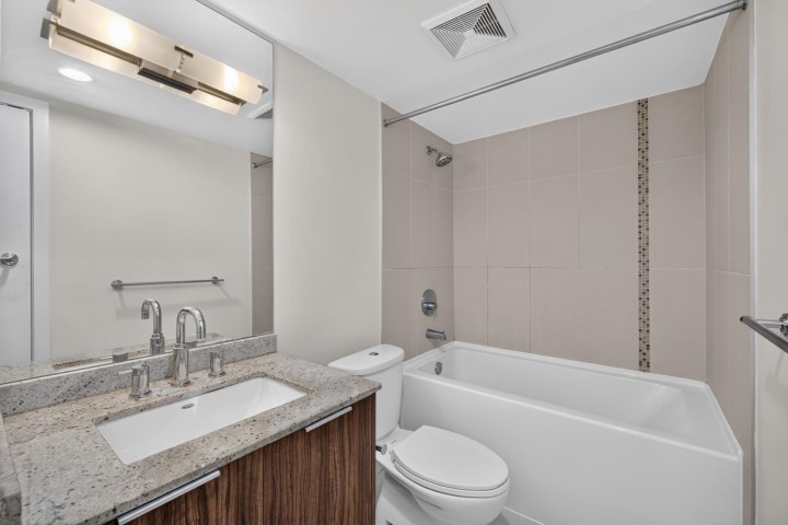 Photo 20 at 410 - 1088 Richards Street, Yaletown, Vancouver West