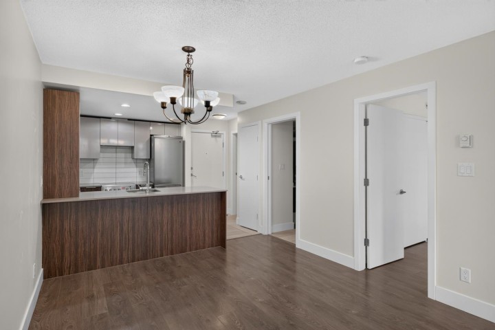 Photo 14 at 410 - 1088 Richards Street, Yaletown, Vancouver West
