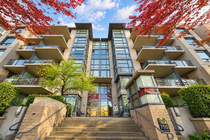 Photo 2 at 514 - 750 W 12th Avenue, Fairview VW, Vancouver West