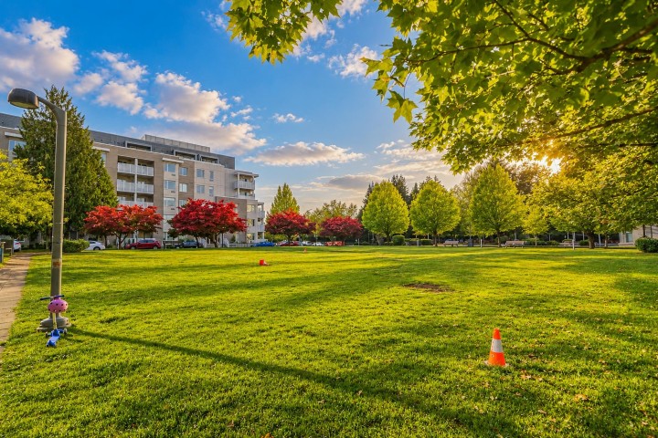 Photo 3 at 514 - 750 W 12th Avenue, Fairview VW, Vancouver West