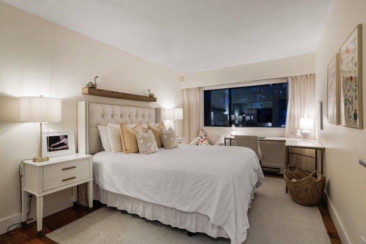Photo 23 at 14 - 2246 Folkestone Way, Panorama Village, West Vancouver