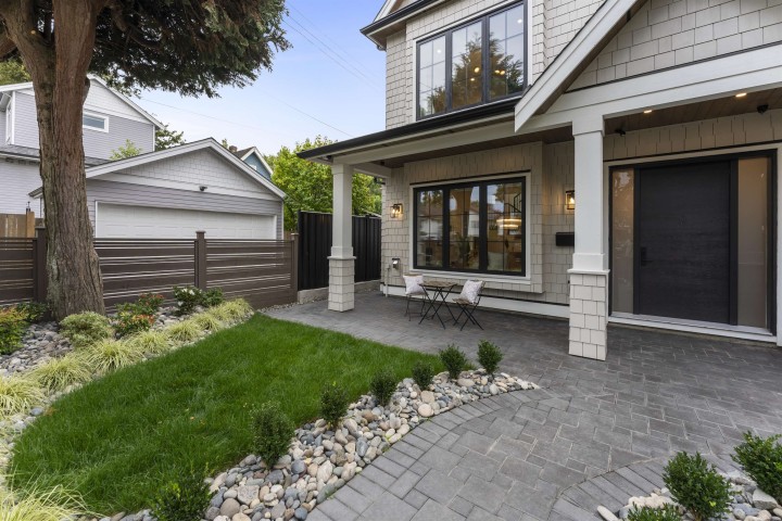 Photo 5 at 1 - 2256 E Pender Street, Hastings, Vancouver East
