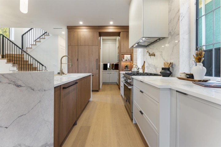 Photo 14 at 1 - 2256 E Pender Street, Hastings, Vancouver East