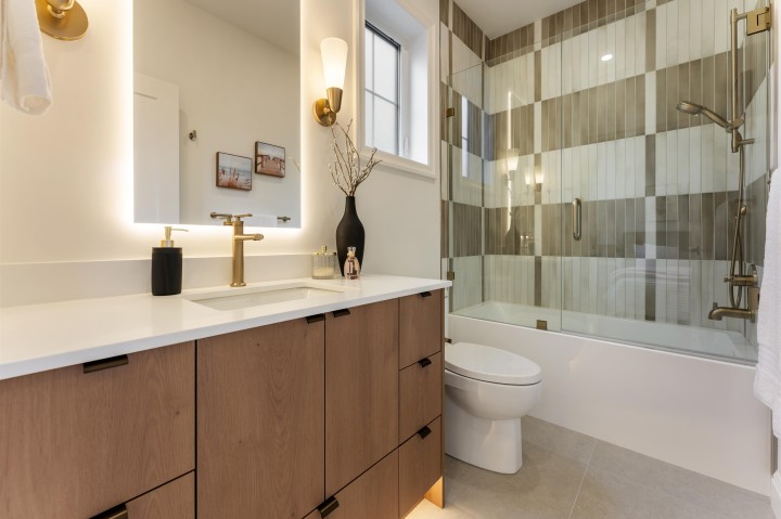Photo 31 at 1 - 2256 E Pender Street, Hastings, Vancouver East